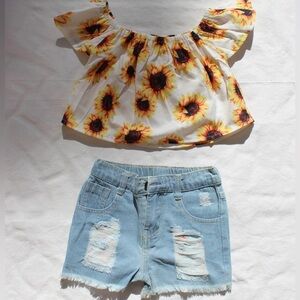 Doesn’t fit my daughter anymore it was tucked away in the closet